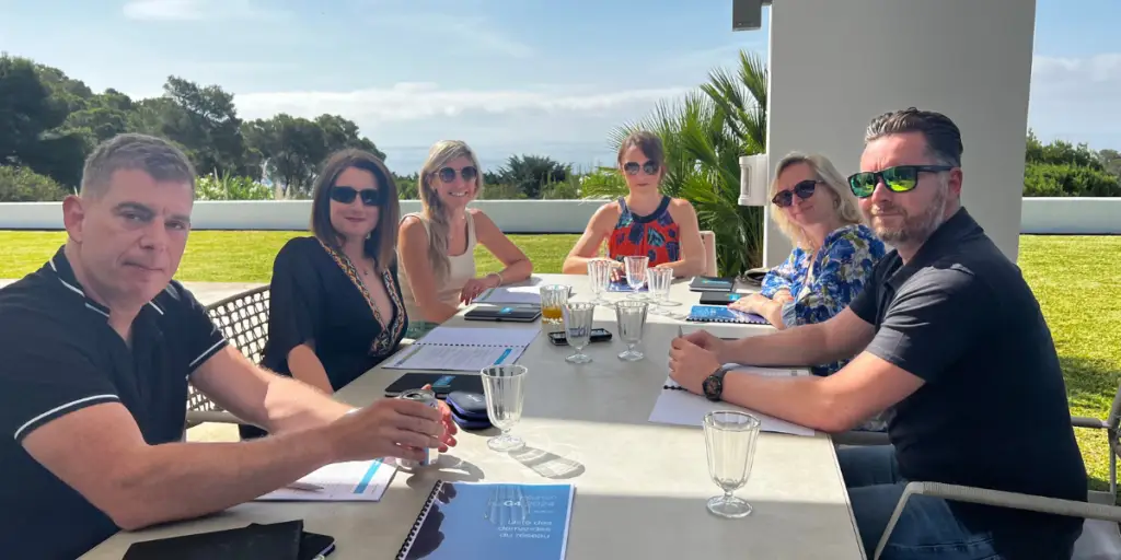 Philippe Langohr, président de dietplus, et les membres du G4 à Ibiza en mai 2024