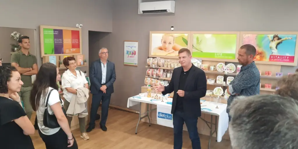 Philippe Langohr, président de dietplus, lors d'une soirée découverte au centre de Bourgoin-Jallieu