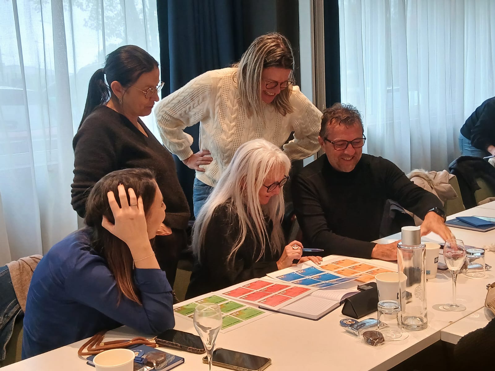 Des franchisés dietplus qui participent à un atelier pendant les réunions régionales.