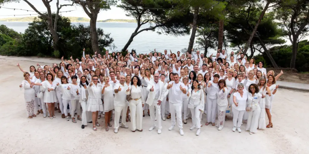 Le réseau de franchisés dietplus lors de sa convention annuelle 2025.