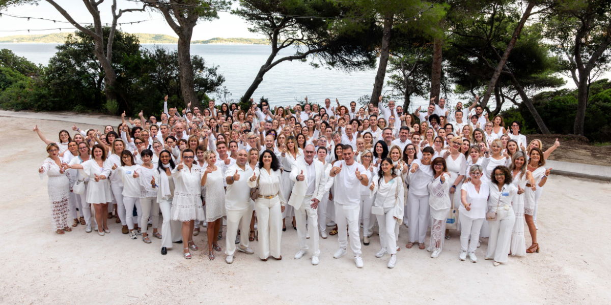 Le réseau de franchisés dietplus lors de sa convention annuelle 2025.